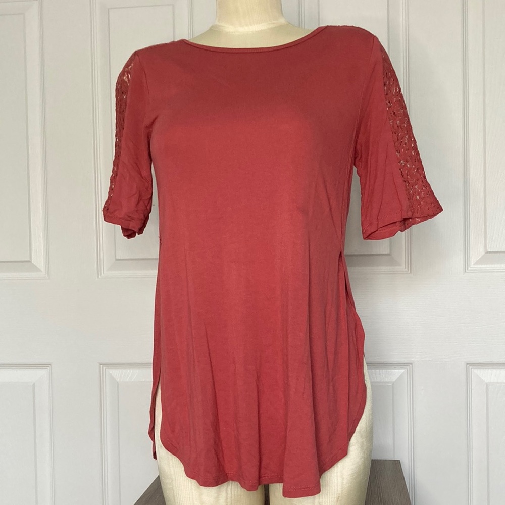 Women’s Short Sleeve Tunic Lace Arm Top